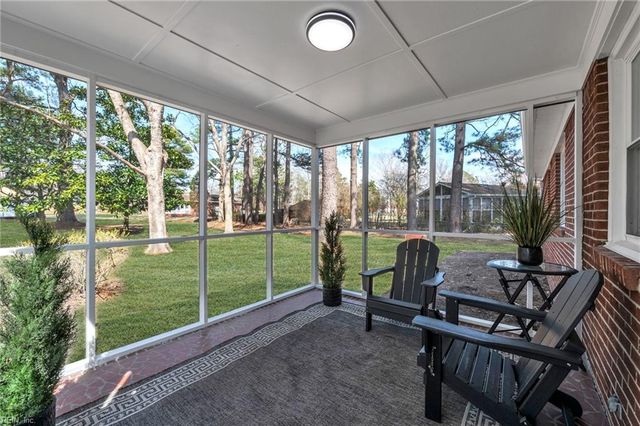 337 Willard DR, Chesapeake, VA 23322