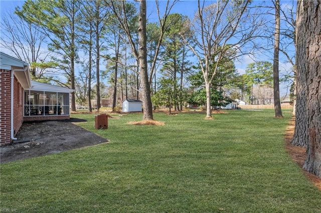 337 Willard DR, Chesapeake, VA 23322