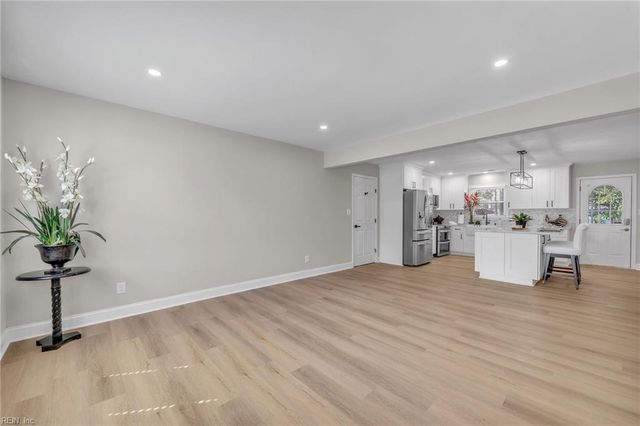 337 Willard DR, Chesapeake, VA 23322