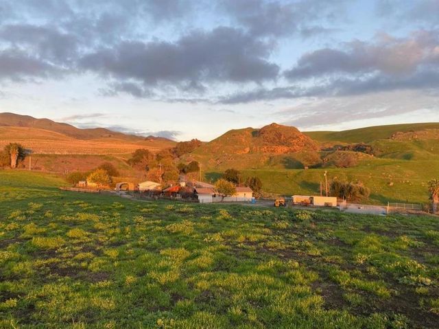 2375 Old Calaveras Road, Milpitas, CA 95035