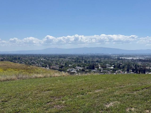 2375 Old Calaveras Road, Milpitas, CA 95035