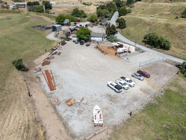 2375 Old Calaveras Road, Milpitas, CA 95035