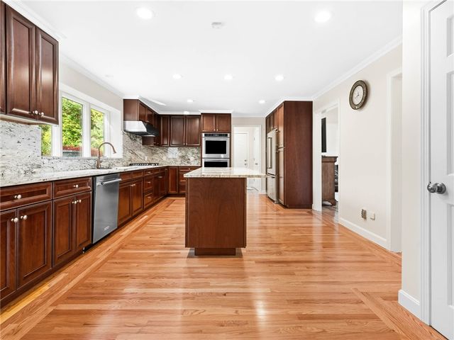 130 Alpine Estates Drive, Cranston, RI 02921