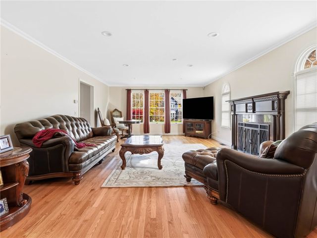 130 Alpine Estates Drive, Cranston, RI 02921