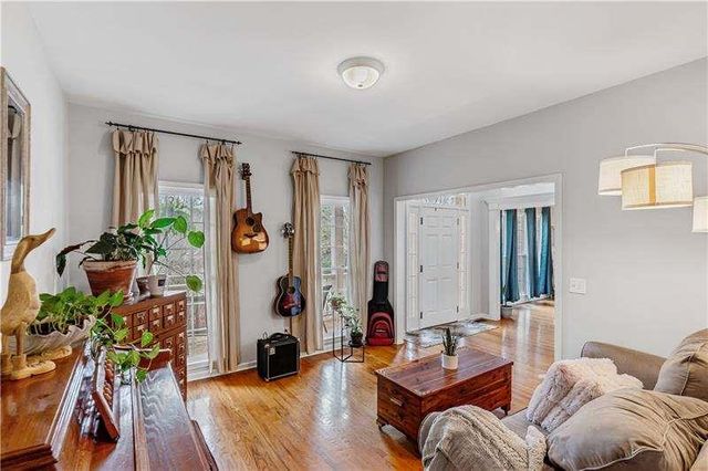 860 Valley Drive, Canton, GA 30114