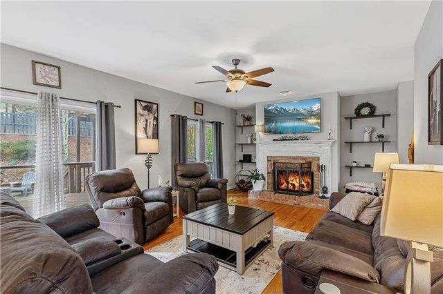 860 Valley Drive, Canton, GA 30114