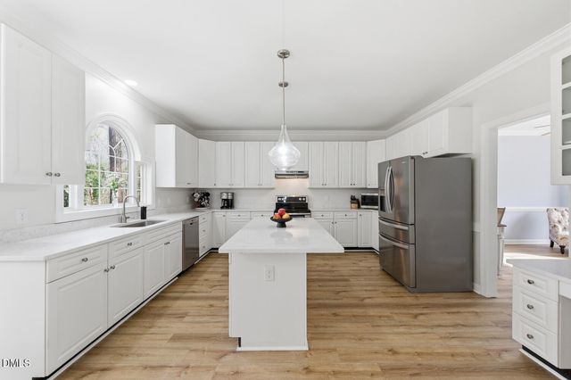 5417 Willow Bridge Lane, Fuquay Varina, NC 27526