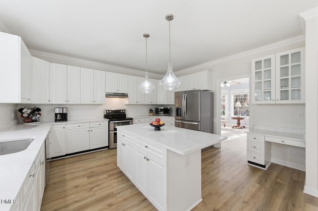 5417 Willow Bridge Lane, Fuquay Varina, NC 27526