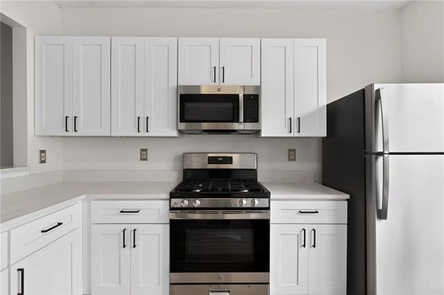 4166 Howell Park Road, Duluth, GA 30096