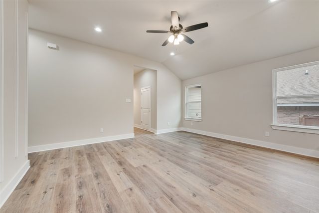 216 Red Wing Drive, Dallas, TX 75241