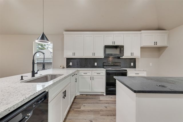 216 Red Wing Drive, Dallas, TX 75241