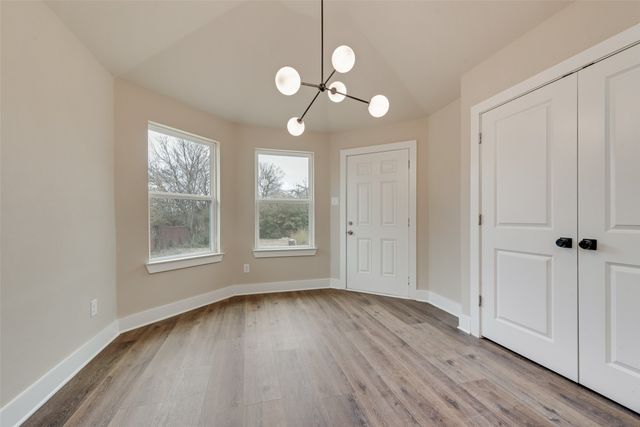 216 Red Wing Drive, Dallas, TX 75241