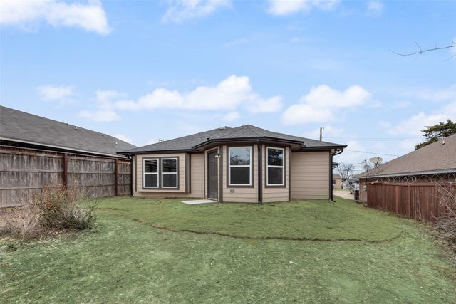 216 Red Wing Drive, Dallas, TX 75241