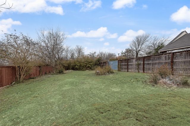 216 Red Wing Drive, Dallas, TX 75241