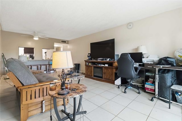 7521 NW 16th Street 4307, Plantation, FL 33313