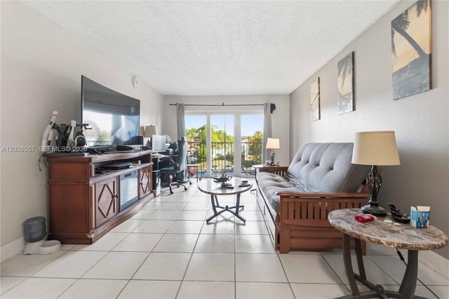 7521 NW 16th Street 4307, Plantation, FL 33313