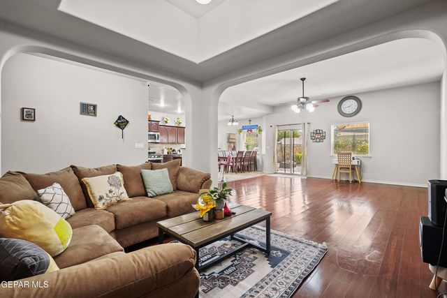 14560 Meadown Lawn, El Paso, TX 79938