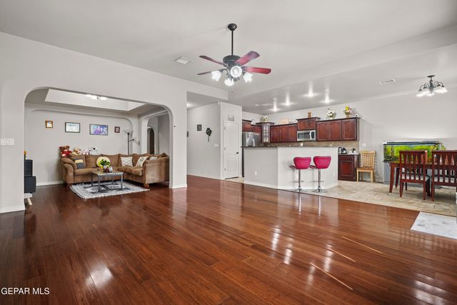 14560 Meadown Lawn, El Paso, TX 79938