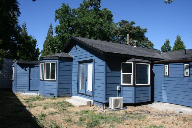 321 Pleasant St #B, Grass Valley, CA 95945