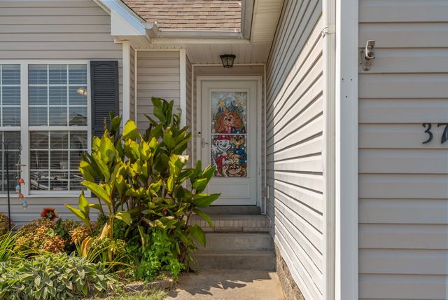 3718 Nadia Dr, Clarksville, TN 37040