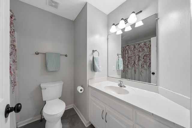 3718 Nadia Dr, Clarksville, TN 37040