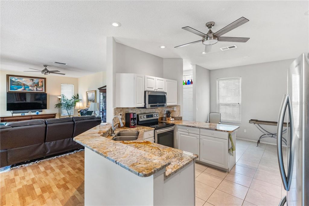 Image 23 of property listing at 5070 47TH STREET W, Bradenton, FL 34210