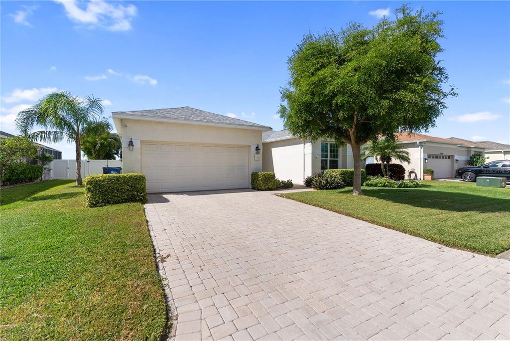 Image 40 of property listing at 5070 47TH STREET W, Bradenton, FL 34210
