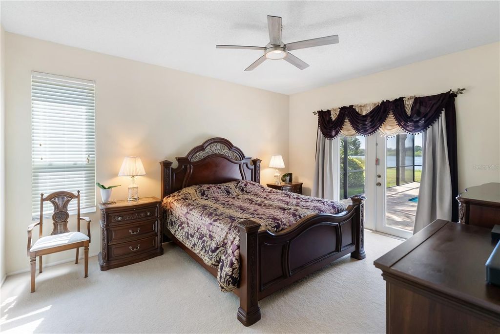 Image 7 of property listing at 5070 47TH STREET W, Bradenton, FL 34210