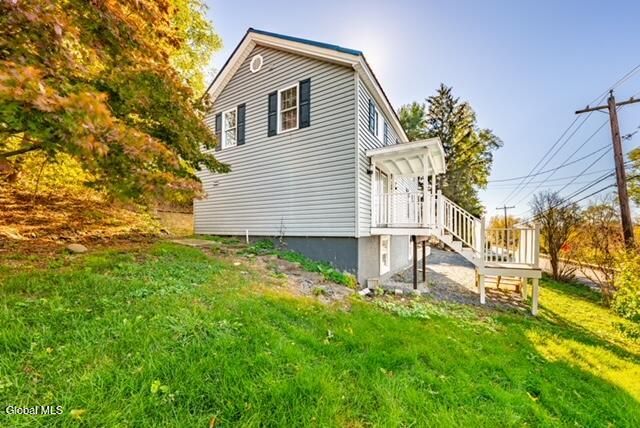 924 River Road, Schodack, NY 12156