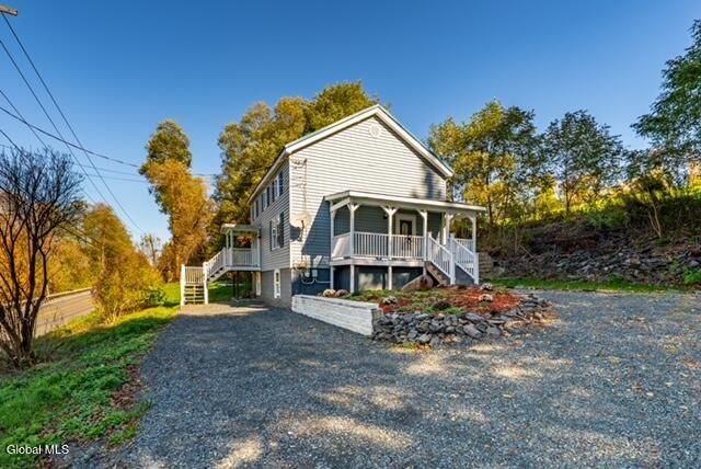 924 River Road, Schodack, NY 12156