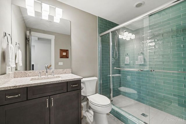 5971 Woodland Lane, Columbia Twp, OH 45227