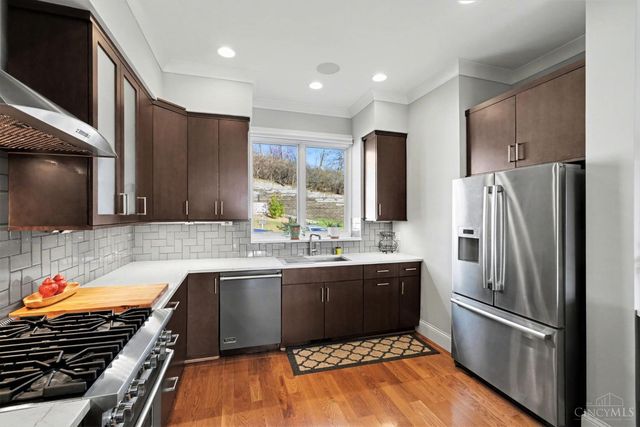 5971 Woodland Lane, Columbia Twp, OH 45227
