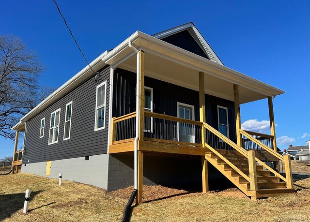 424 Main St., Madison Heights, VA 24572