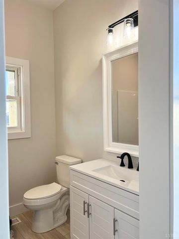 424 Main St., Madison Heights, VA 24572