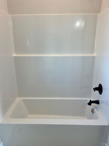 424 Main St., Madison Heights, VA 24572