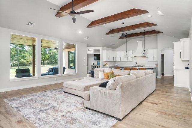 11809 Setenta Grove Circle, Oklahoma City, OK 73150