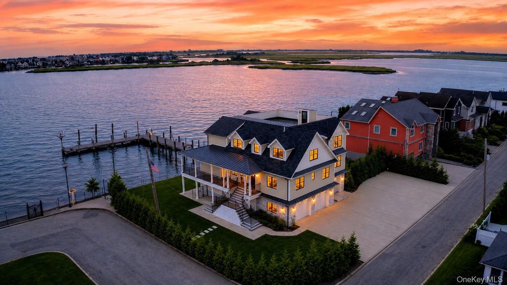 1 North Drive, Baldwin Harbor, NY 11510 — exterior