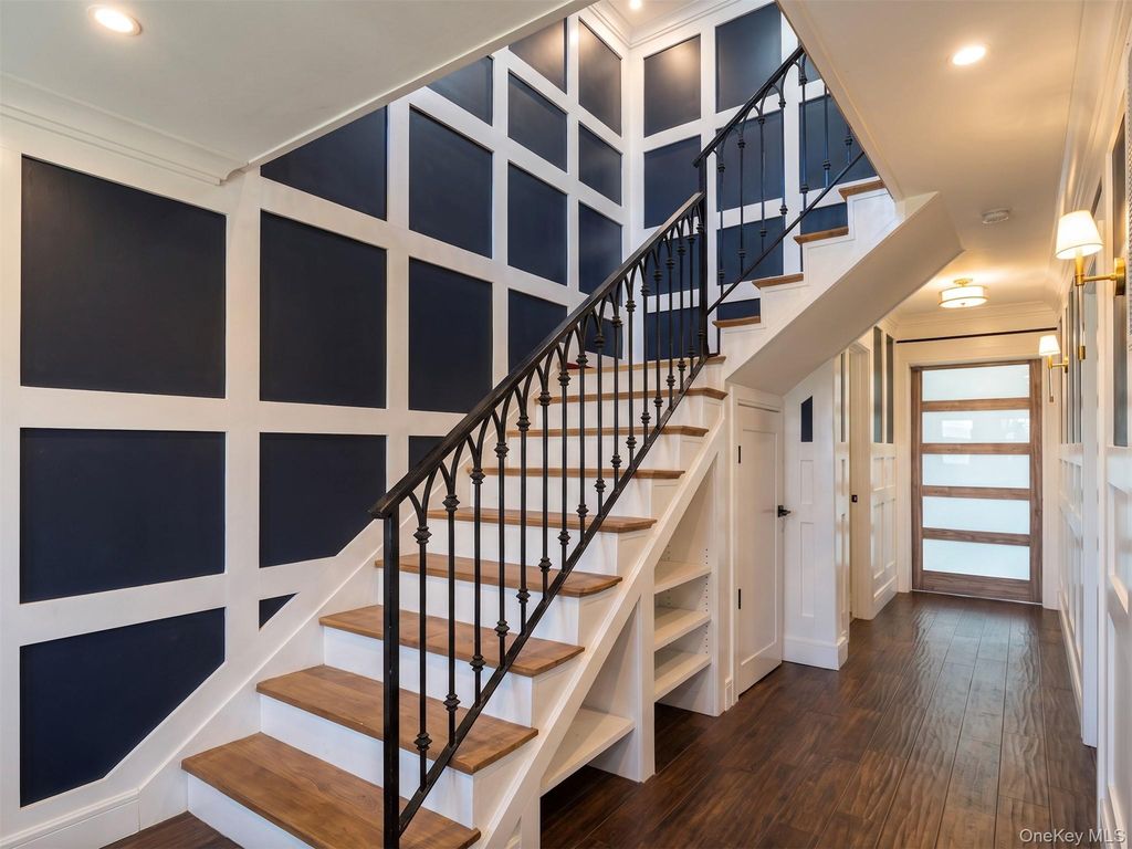 1 North Drive, Baldwin Harbor, NY 11510 — photo 5