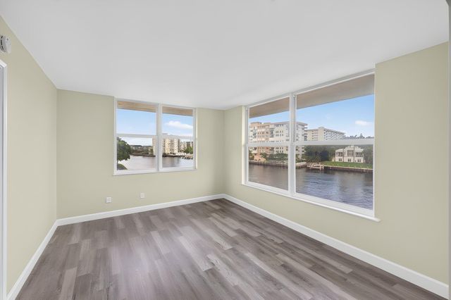 3100 NE 48TH Court 409, Lighthouse Point, FL 33064