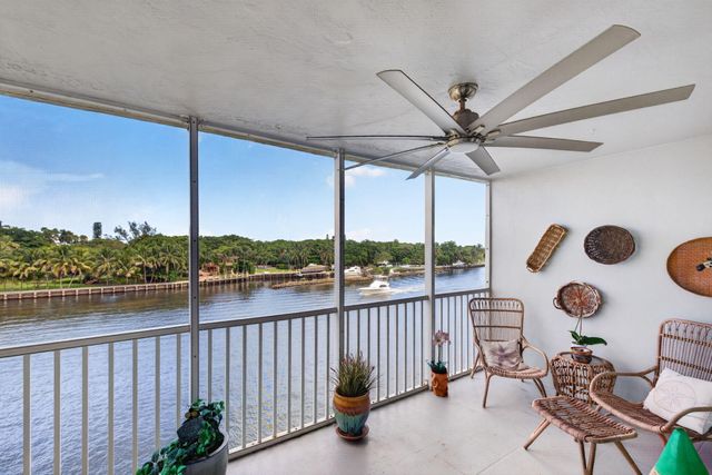3100 NE 48TH Court 409, Lighthouse Point, FL 33064