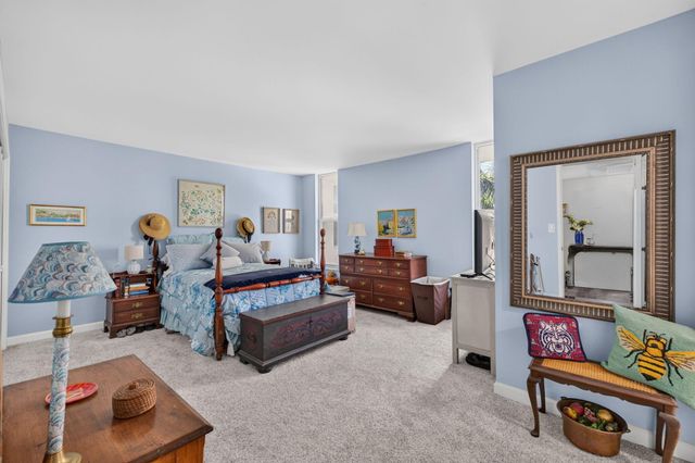 3100 NE 48TH Court 409, Lighthouse Point, FL 33064