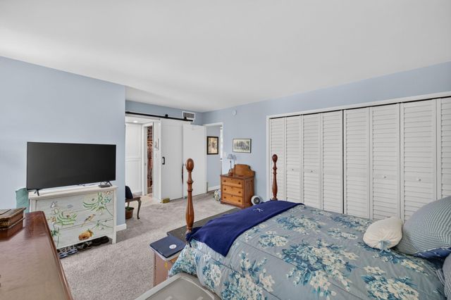 3100 NE 48TH Court 409, Lighthouse Point, FL 33064