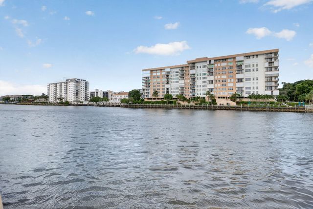 3100 NE 48TH Court 409, Lighthouse Point, FL 33064