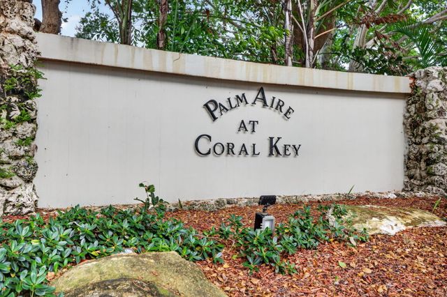 3100 NE 48TH Court 409, Lighthouse Point, FL 33064