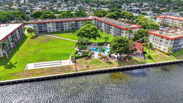 3100 NE 48TH Court 409, Lighthouse Point, FL 33064