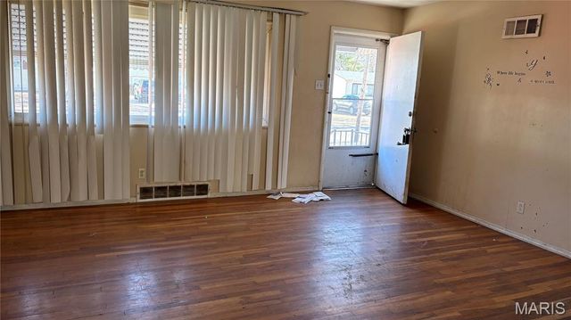 277 Dashwood Drive, St Louis, MO 63135