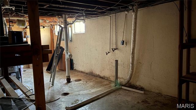 277 Dashwood Drive, St Louis, MO 63135