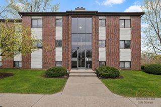 3378 Devonwood Hills Ne F, Plainfield Twp, MI 49525