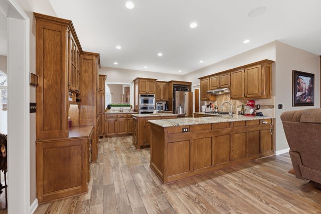 15 E Flanigan Dr, Augusta, KS 67010