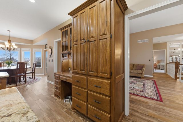 15 E Flanigan Dr, Augusta, KS 67010